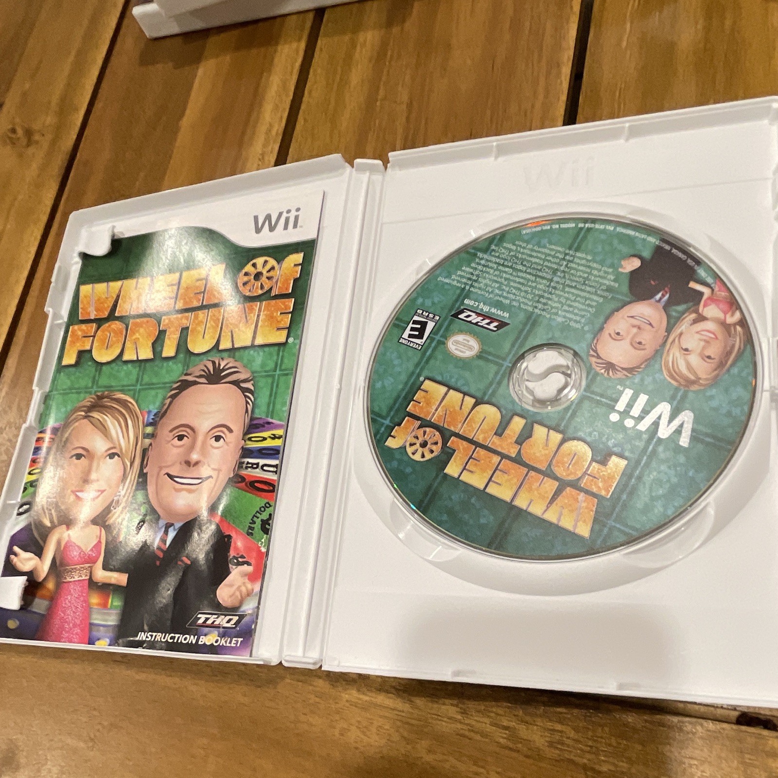 Wheel of Fortune Nintendo Wii Board Game THQ E NTSC-U/C Manual Included