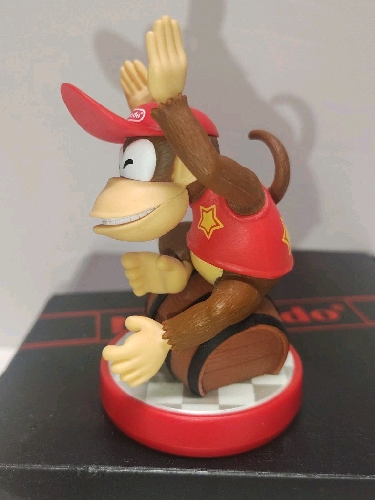 Nintendo amiibo Diddy Kong Super Mario Series Collection Oem Loose Figure Used