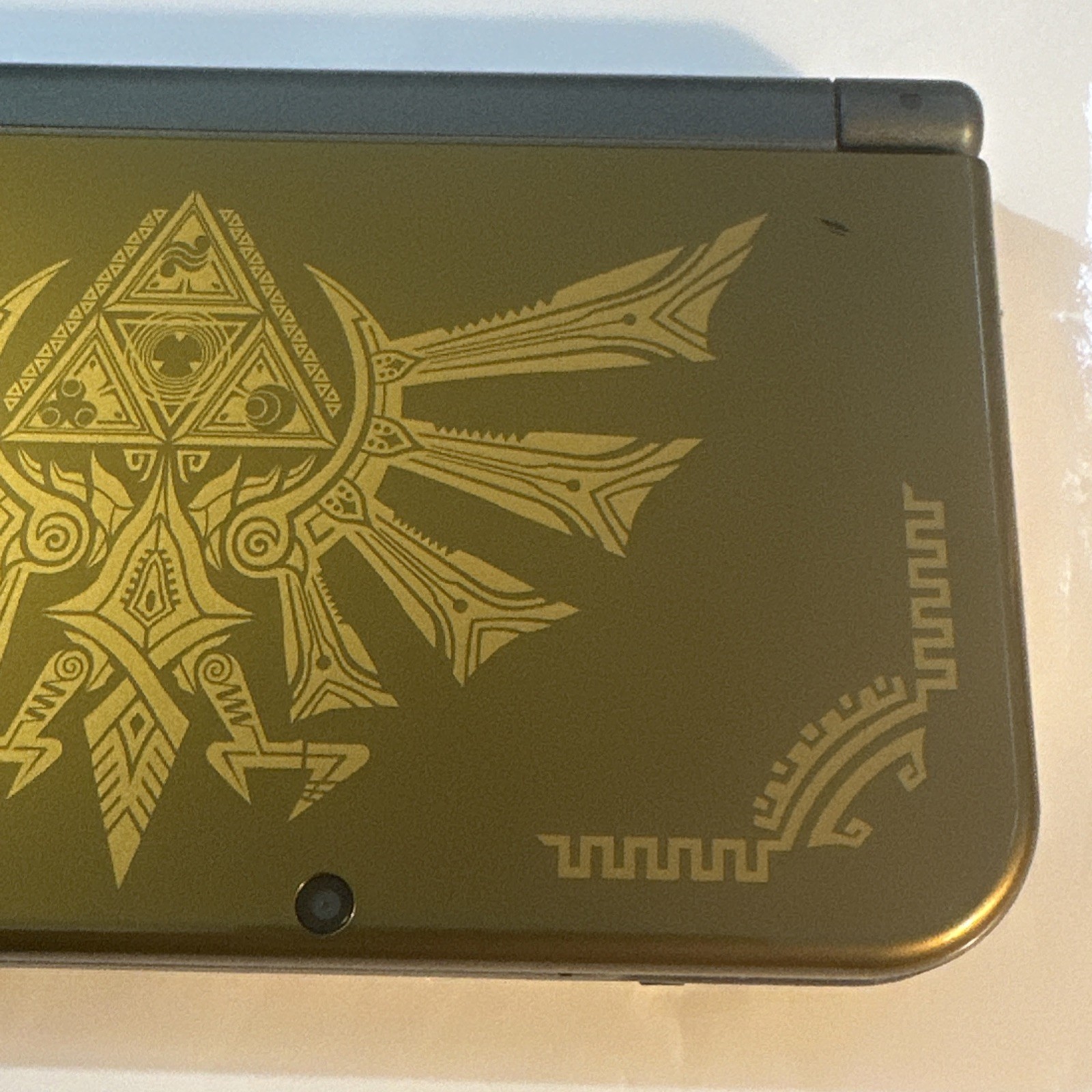 New Nintendo 3DS XL – Zelda Hyrule Edition – Complete CIB – Tested