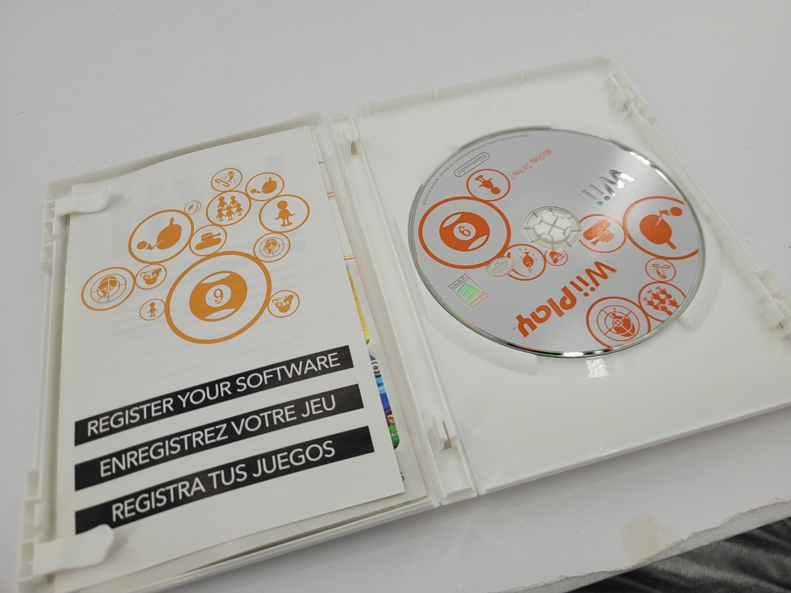 Nintendo Wii Play Wii E NTSC-U/C Sports Mixed Sports Game Disc w/ Case Manual. 1