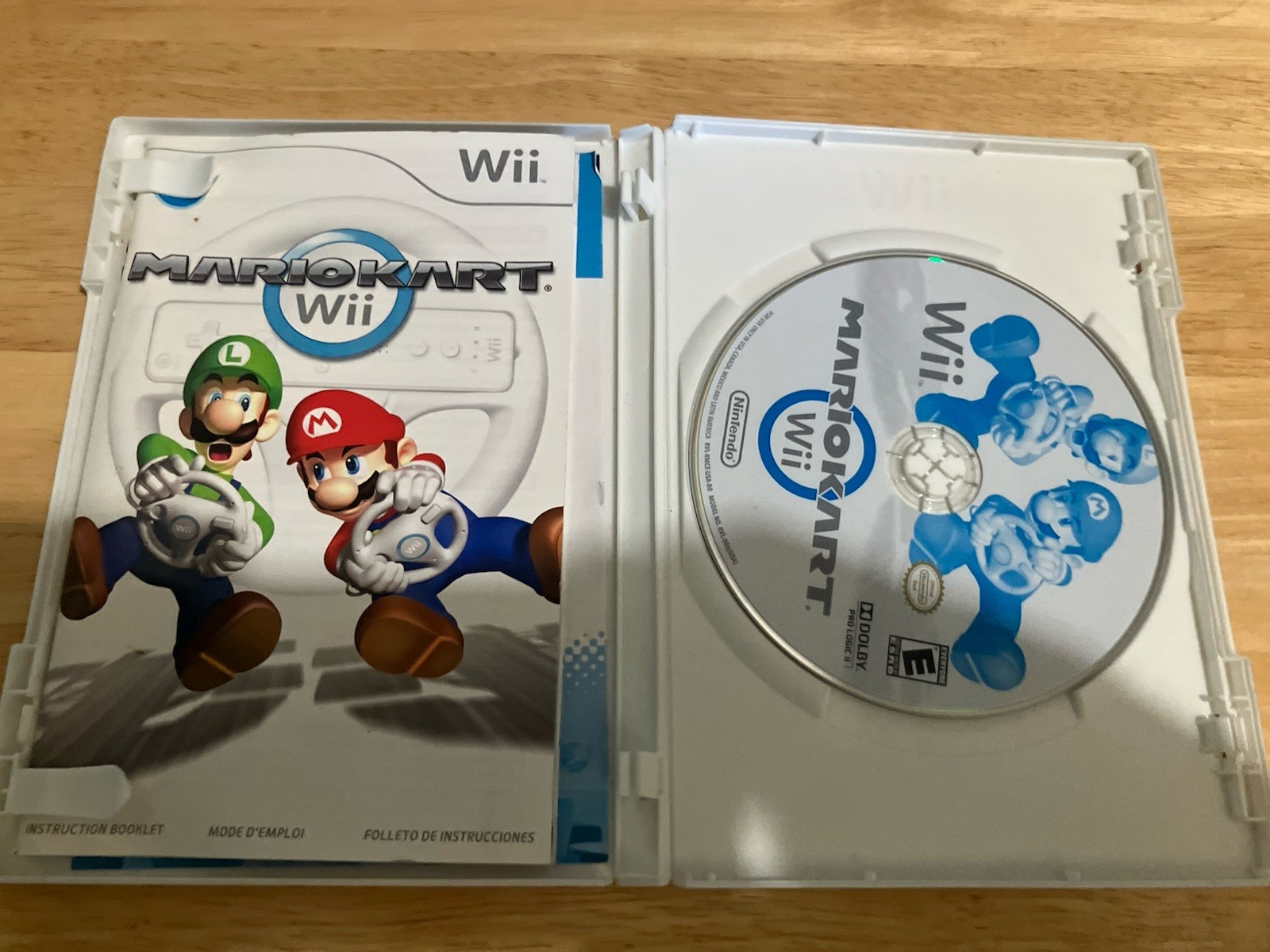 Mario Kart Wii (Nintendo Wii) Nintendo E-Everyone Racing CIB Manual NTSC-U/C