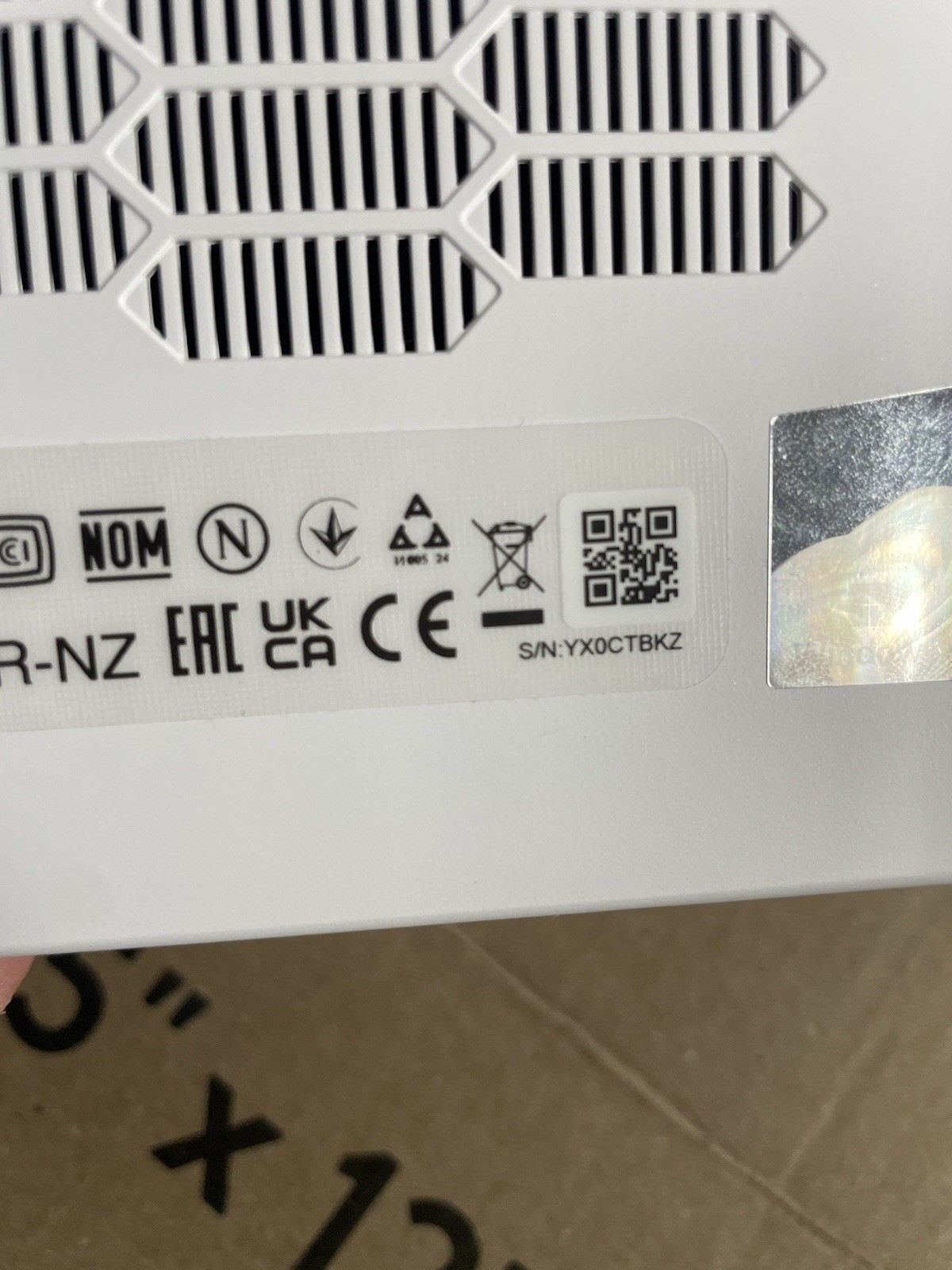 Lenovo Legion Go S 8″ Handheld 16GB RAM, 1TB SSD, AMD Ryzen Z2 Go, Windows White