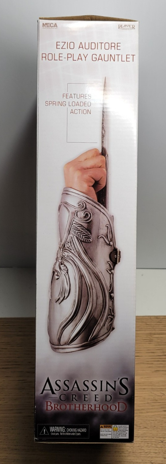 Assassin Creed Brotherhood Ezio Role Playing Spring-Action Gauntlet COSPLAY