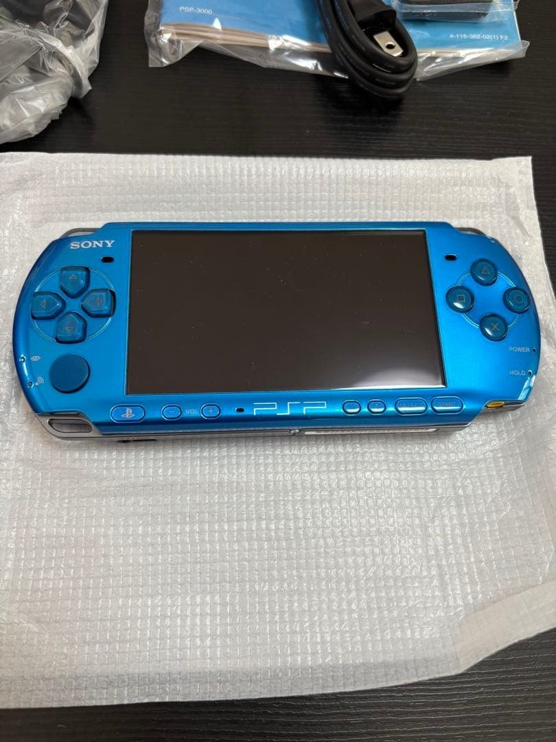 NEW Sony PSP-3000 Vibrant Blue Console Complete in Box