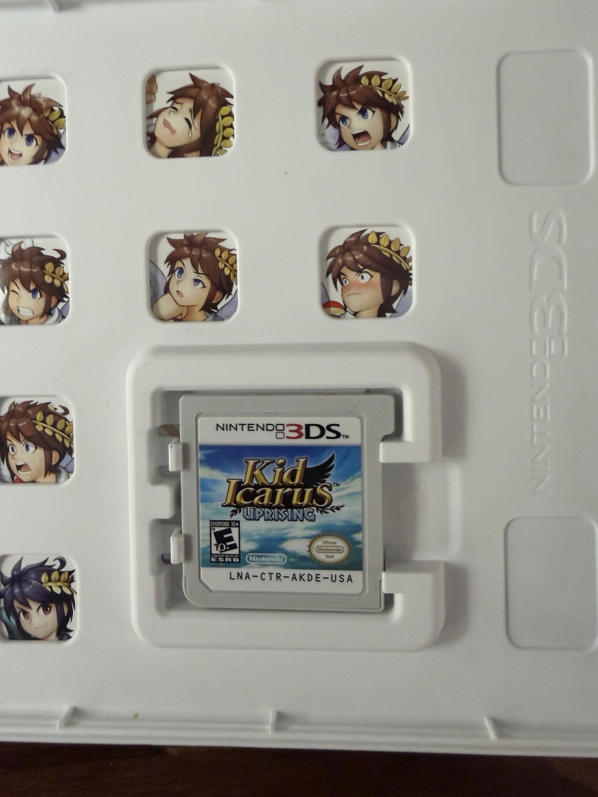 Kid Icarus Uprising (nintendo 3DS, 2012) Rated E 10+ By Nintendo Tested