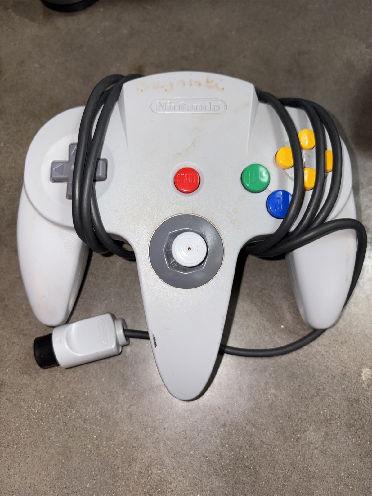 Nintendo 64 N64 With Four Controllers And Cords