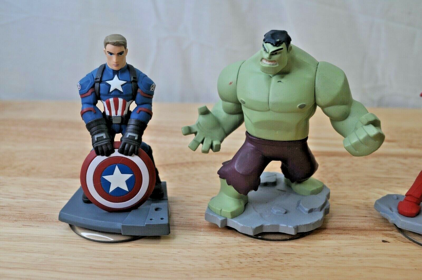 Disney Infinity Avengers Figure Lot-Iron Man-Captain America-Hulk-Vision-Fury