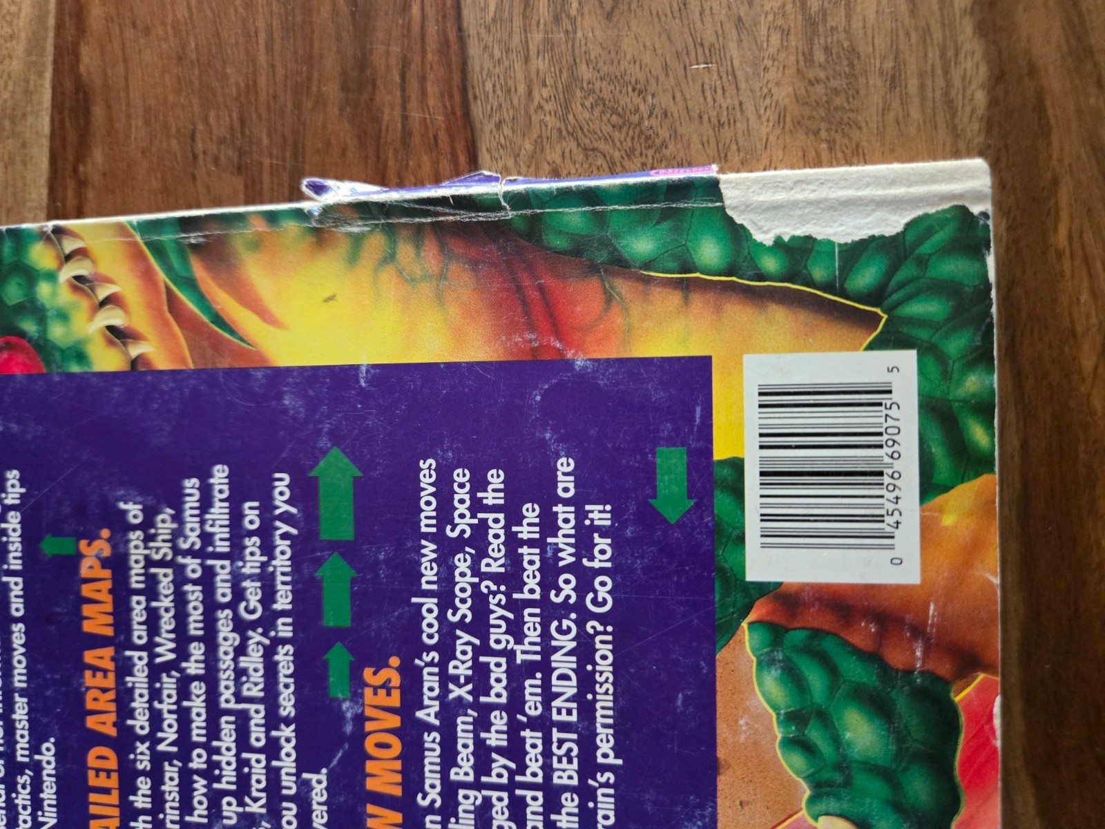 Super Metroid Nintendo Player’s Guide w/ Fold Out Map, Cover Damage :(