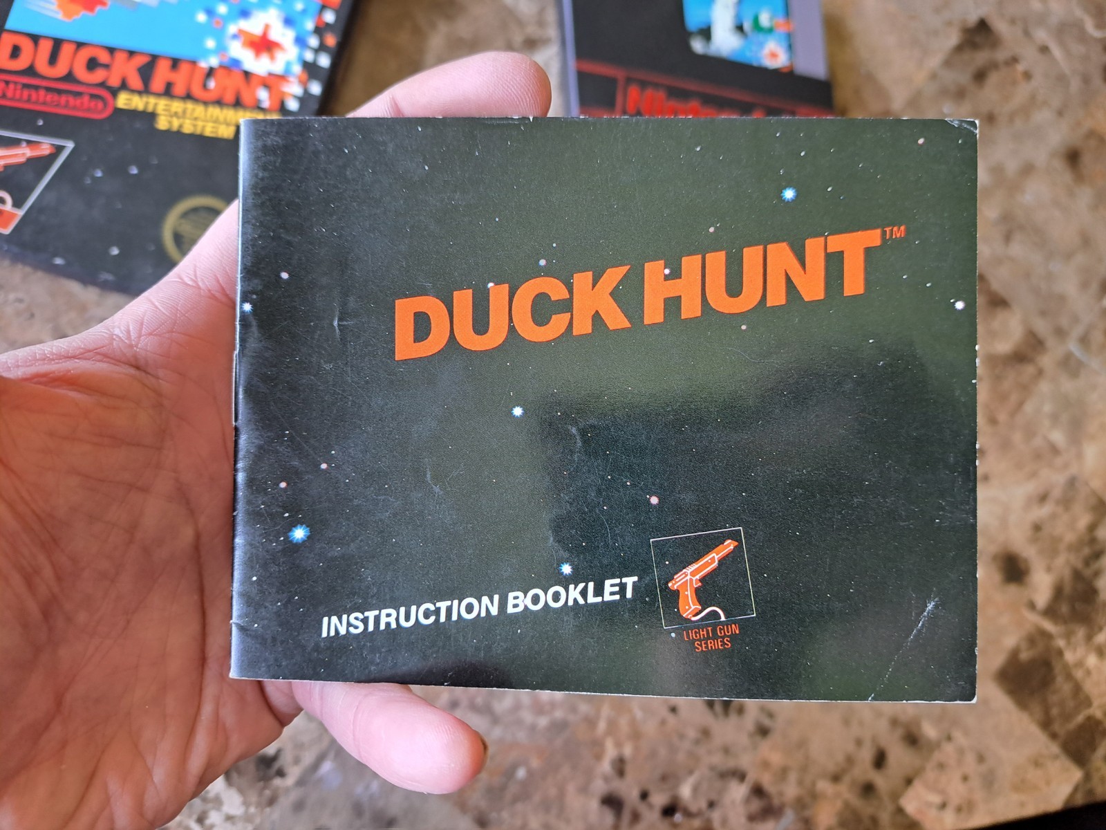 Duck Hunt NES Nintendo CIB Very Nice 4th Print Hangtab Authentic Free Fast Ship