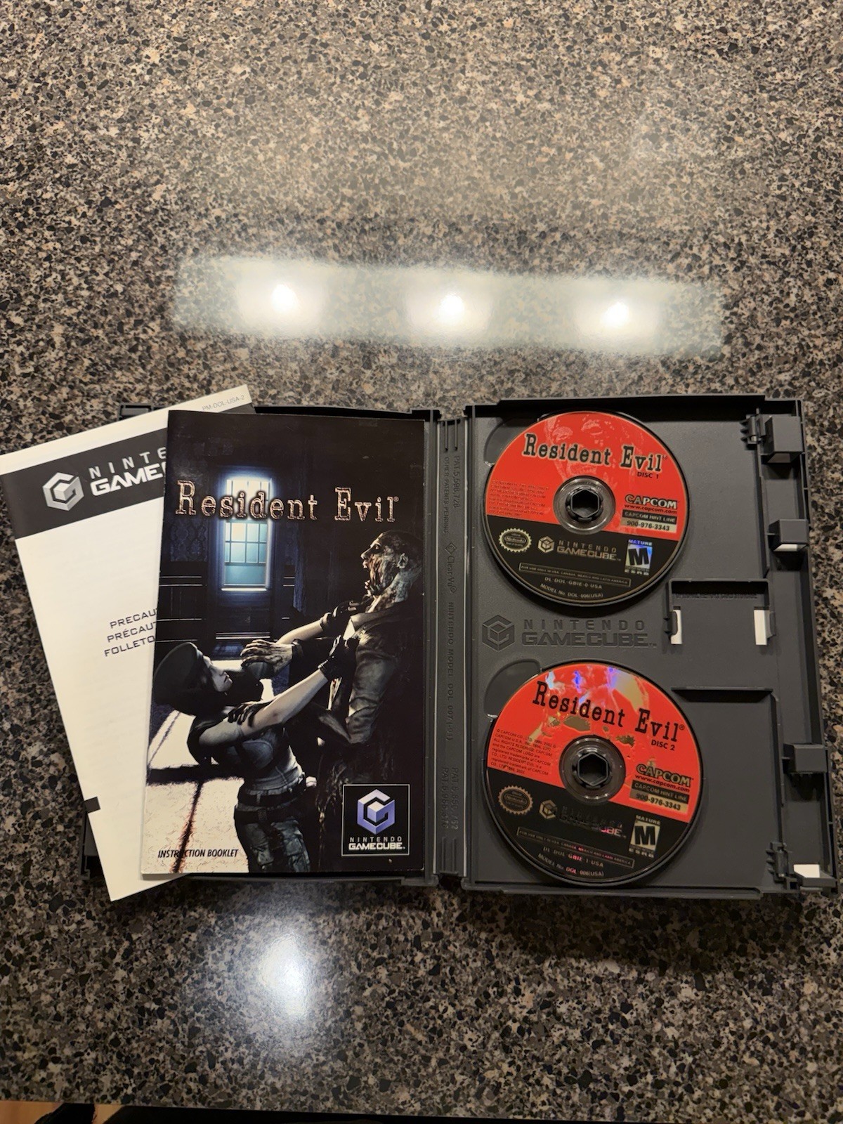 😈RESIDENT EVIL (Nintendo GameCube, 2002) BLACK LABEL CIB (GREAT SHAPE) TESTED😈
