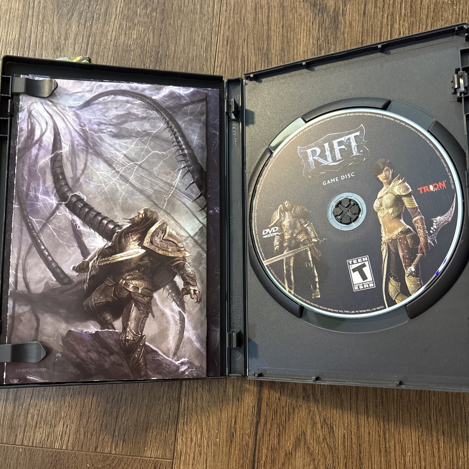 Rift (PC, 2011) Complete In Box With Bonus Poster