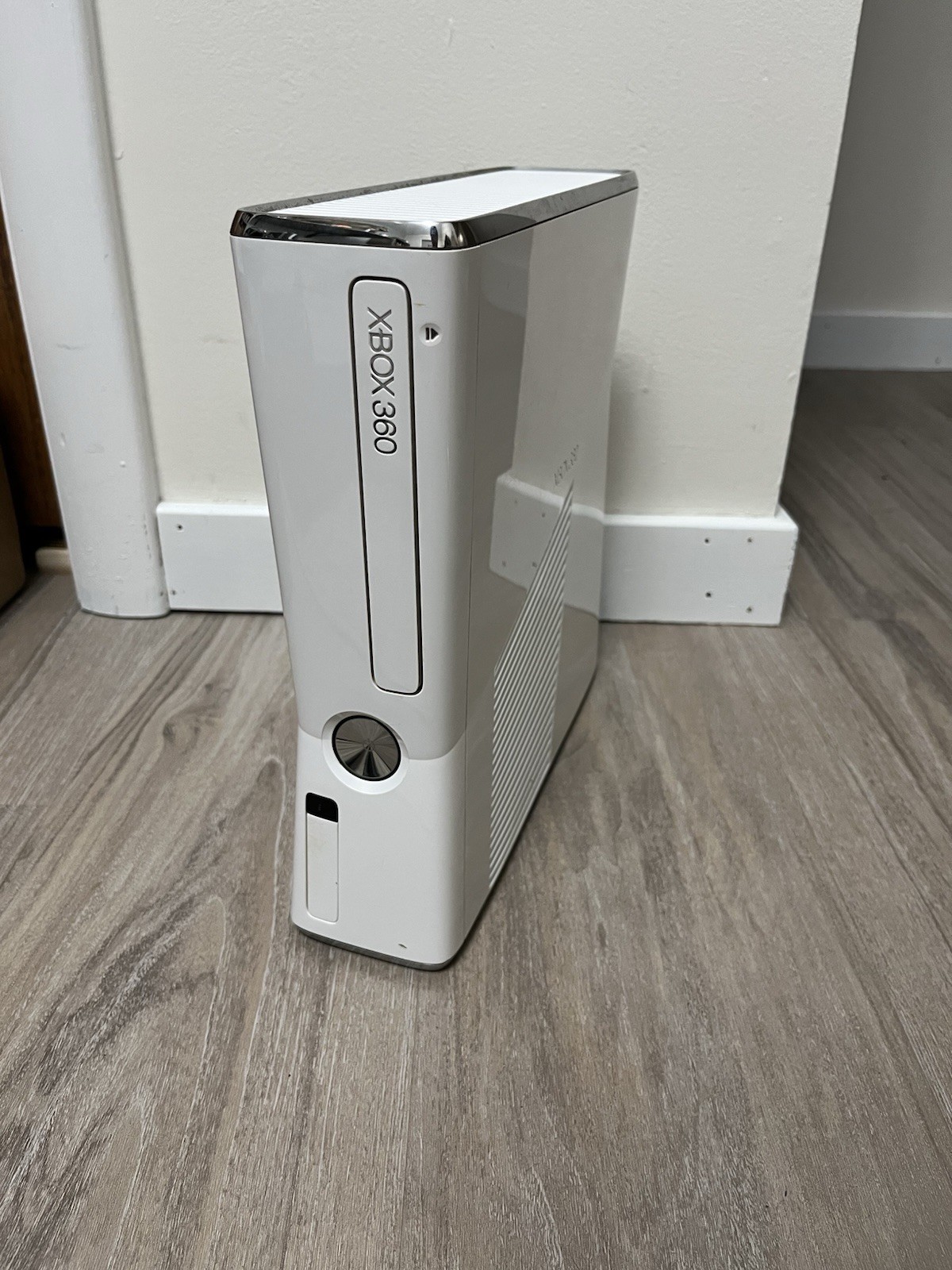 Xbox 360 Slim White Special Edition Console 120GB HDD Tested Working
