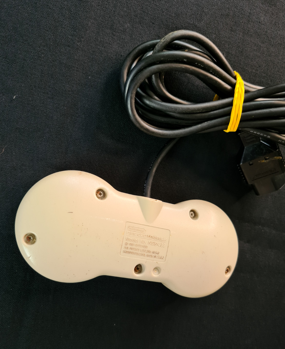 Genuine NES Controller NES-039 (NES) ~ Good Condition!
