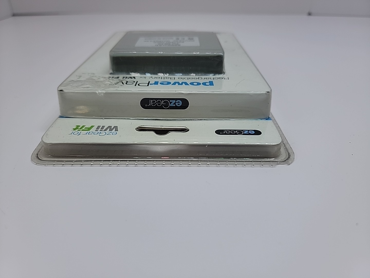 New Sealed ezGear Nintendo Wii Fit Power Play Rechargeable Battery 5000 mAh