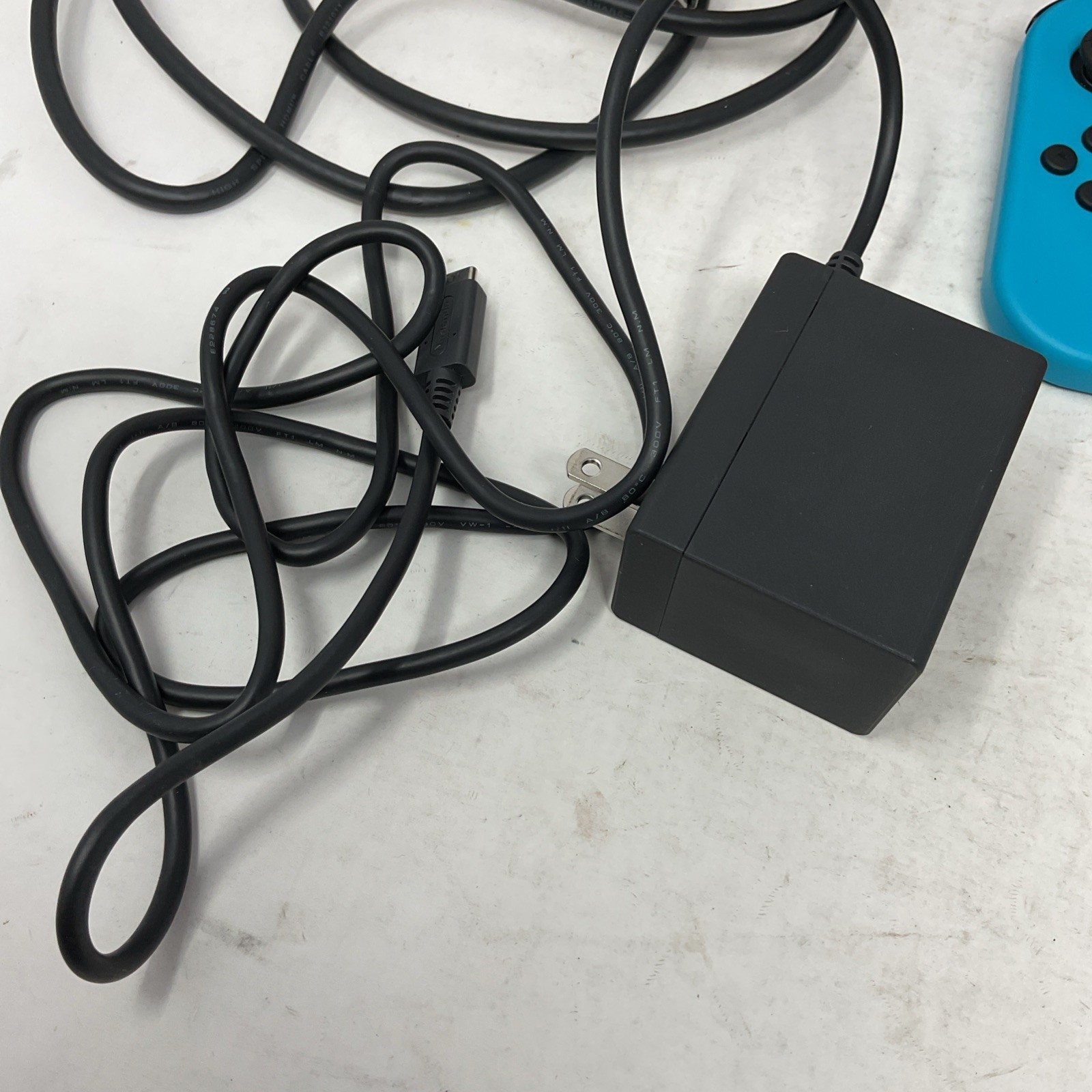 Nintendo Switch 1st Gen 32GB Console Neon Red And Neon Blue