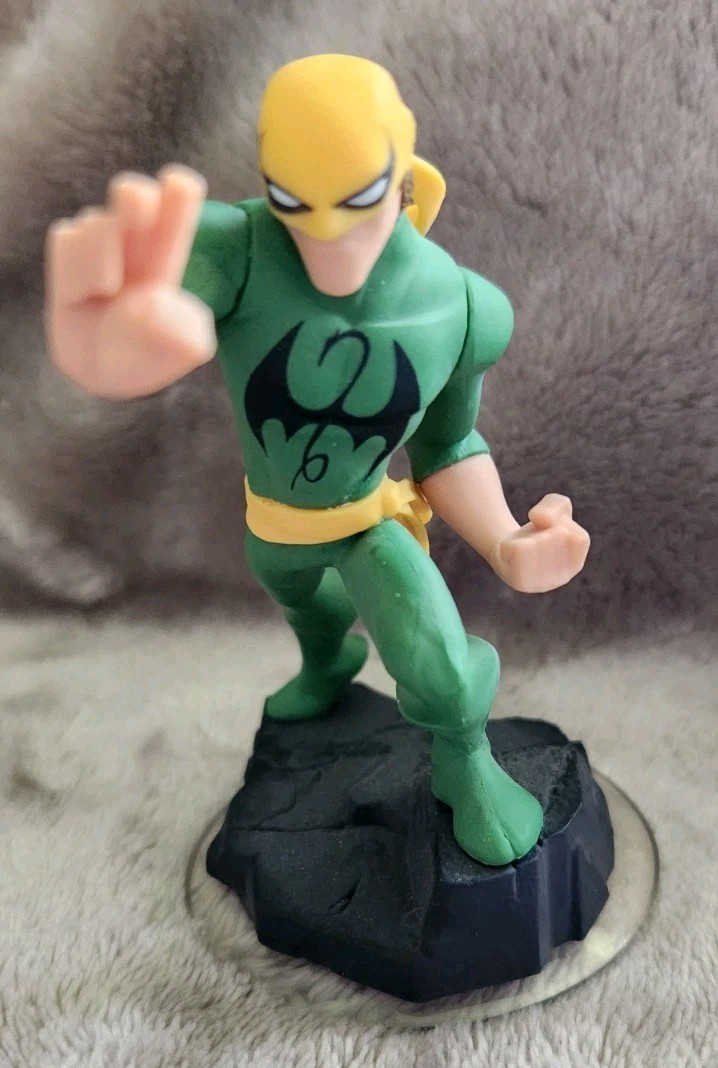 DISNEY INFINITY 2.0 Marvel SUPER HEROES IRON FIST FIGURE
