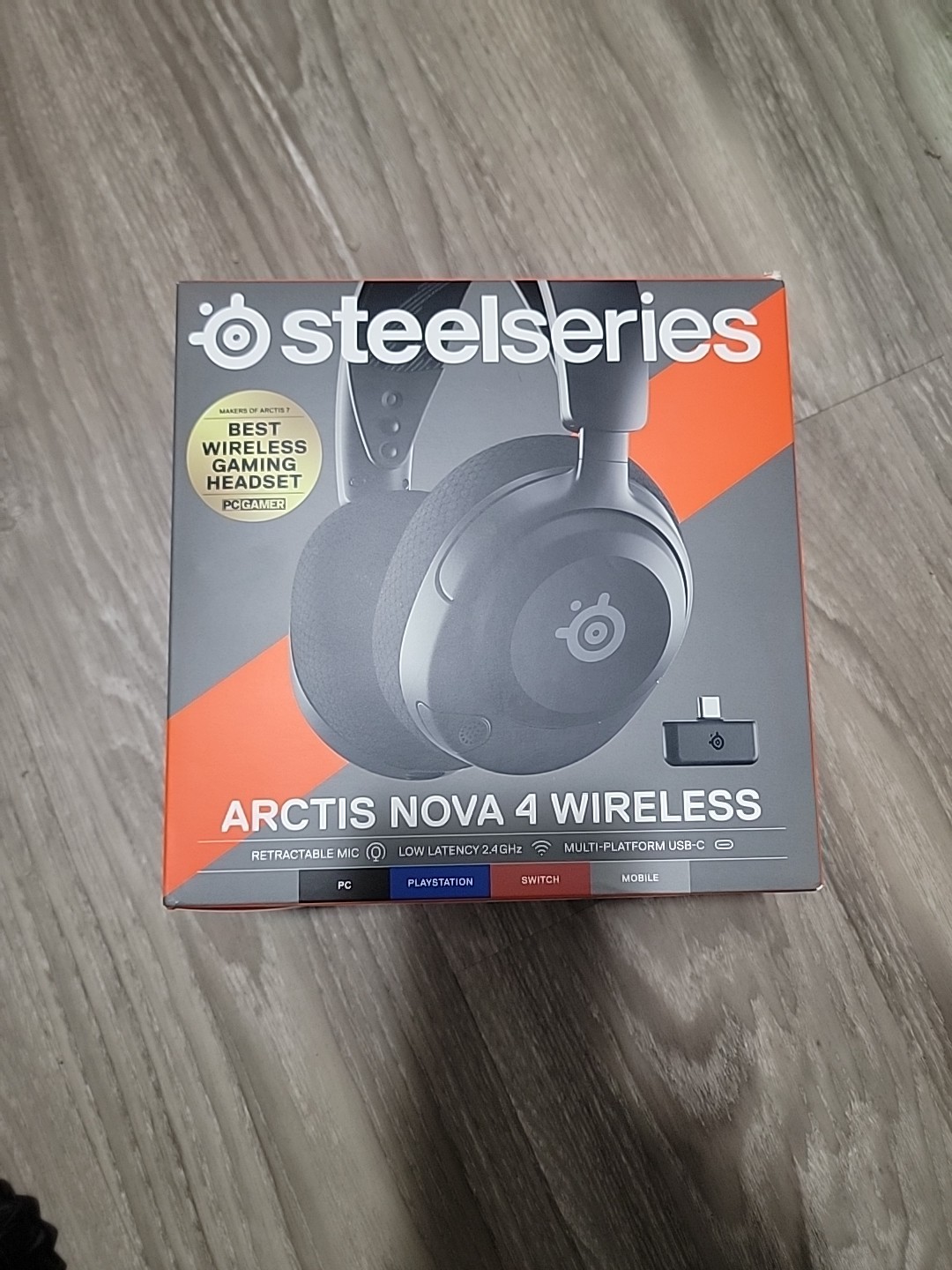 SteelSeries Arctis Nova 4 Wireless Bluetooth Multi Platform Headset PC PS5