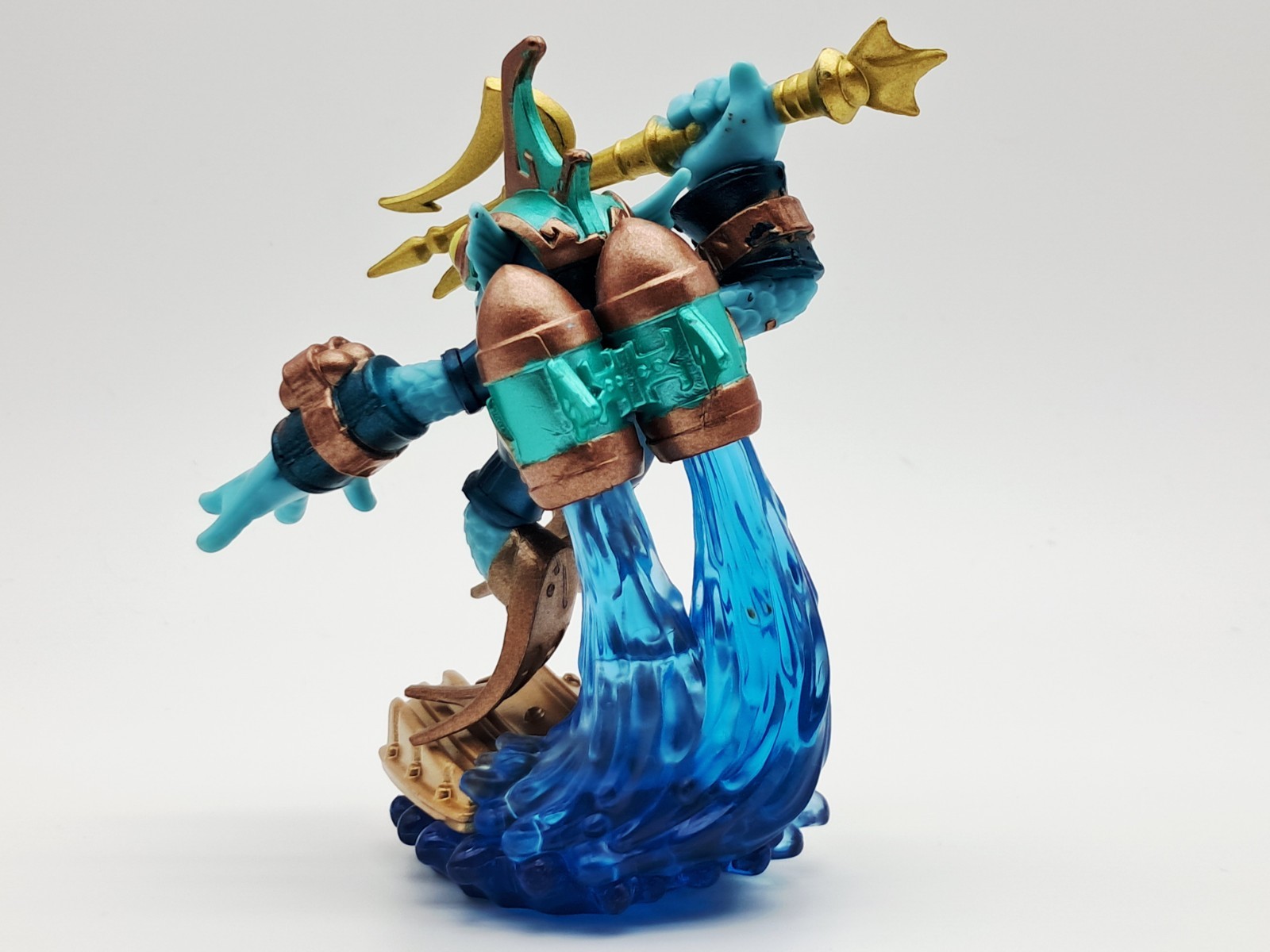 Skylanders SuperChargers Deep Dive Gill Grunt Activision Toy Figure Collectible