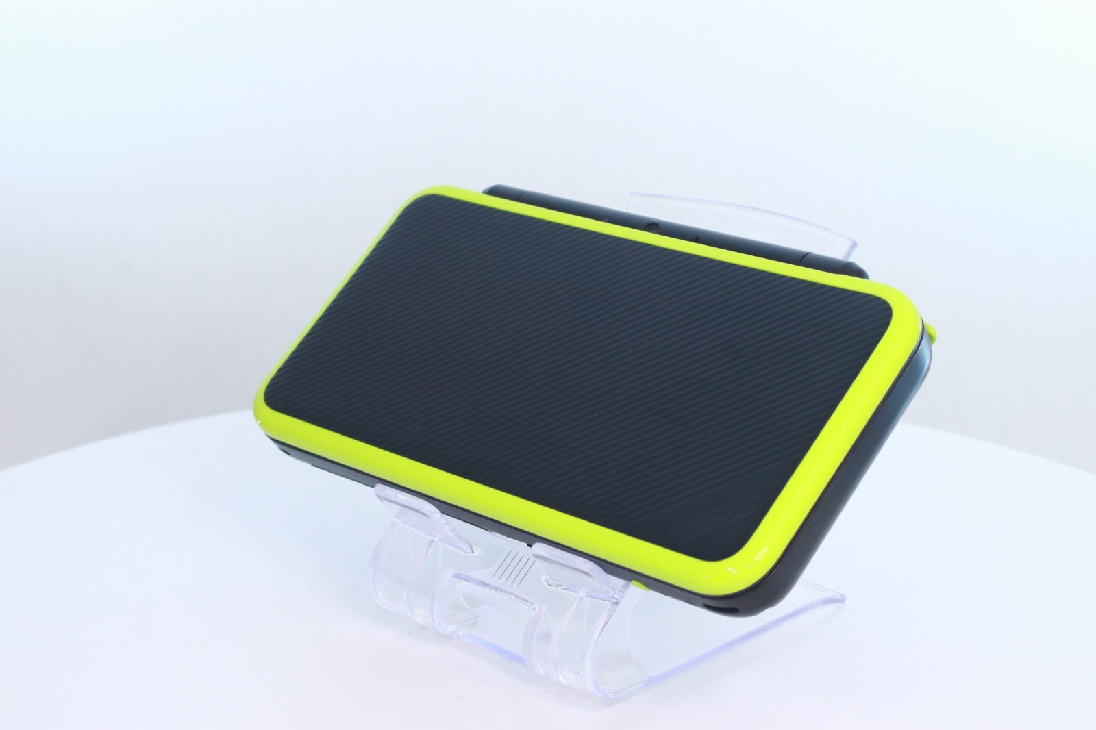 New Nintendo 2DS LL XL Lime Black [Rank :S]