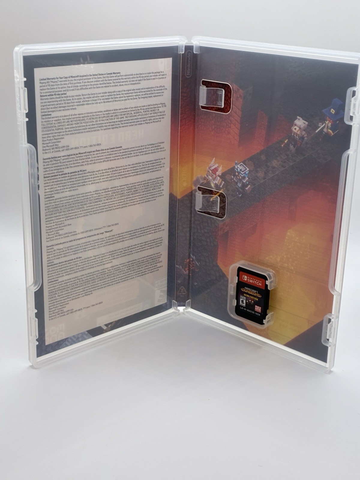 CIB Minecraft Dungeons Hero Edition – Nintendo Switch