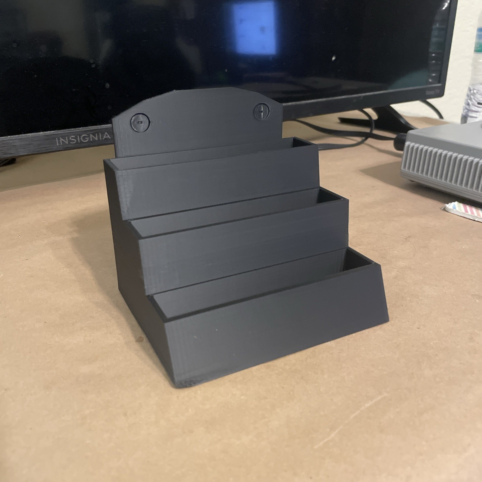 Nintendo 64 Game Holder 3-Slot Wall Display Stand (Wall Mount optional)