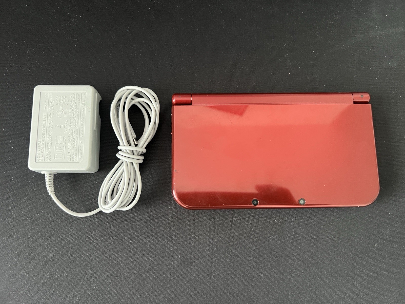 Nintendo 3DS XL Launch Edition – Red
