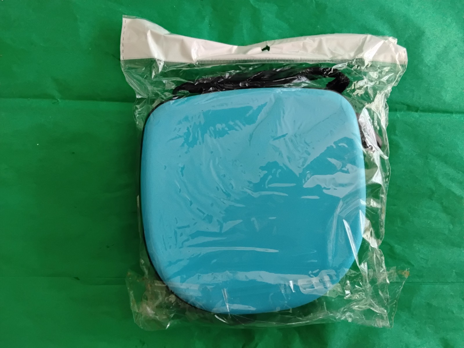 Rare 2006 Nintendo Wii promotional disc carry case, authentic, sealed