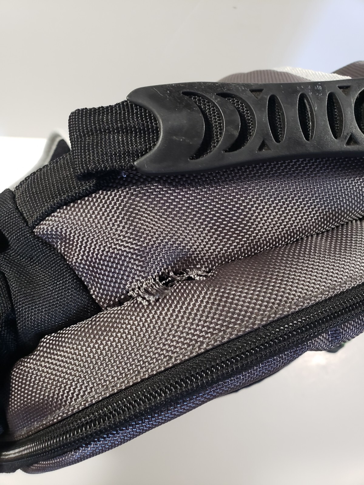 XBOX 360 Backpack Protective Padded Carrying Case Bag EUC
