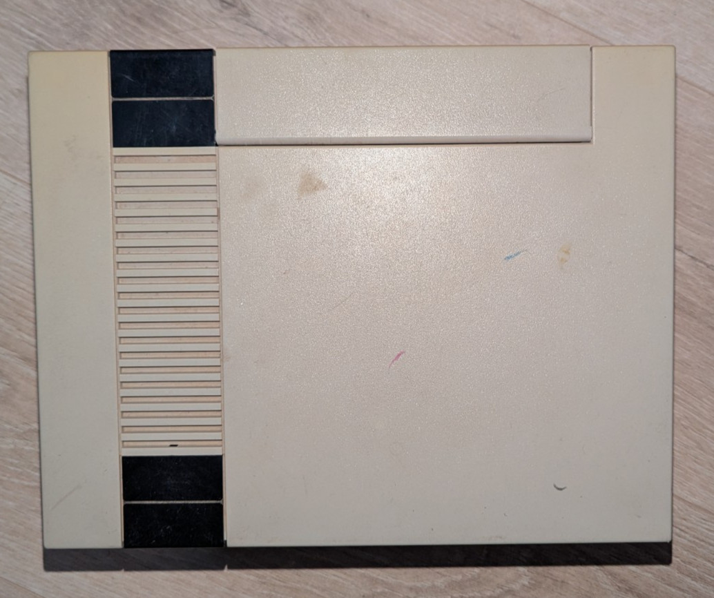 Original Nintendo NES Entertainment System w/ Super Mario Bros 1-3 & Game Genie