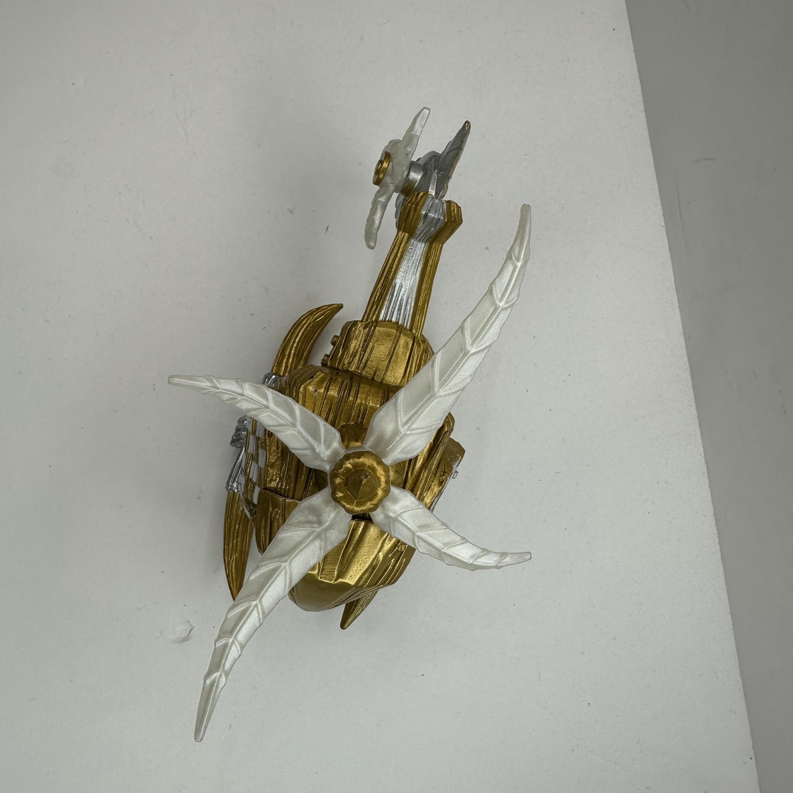 Skylanders SuperChargers Nitro Stealth Stinger Vehicle Helicopter Gold Toy