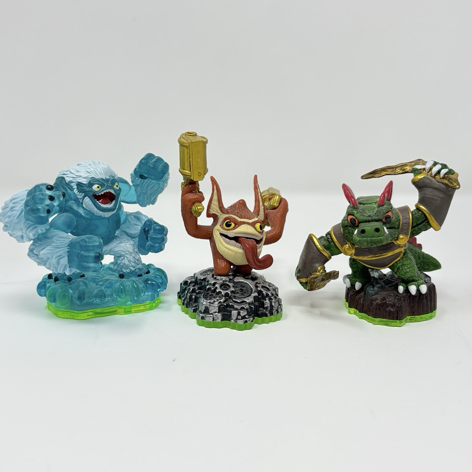 LOT OF 23 Skylanders Spiro’s Adventures Activision 2011 Action Figure Collection
