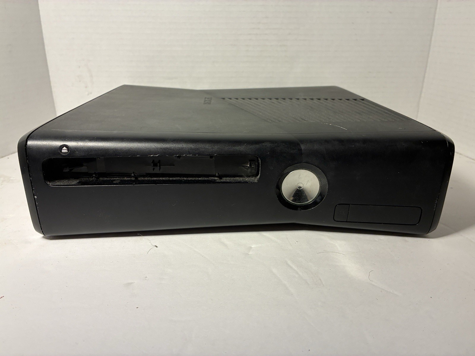Xbox 360 S Slim 4GB Model 1439 Matte Black *Console Only* TESTED WORKING