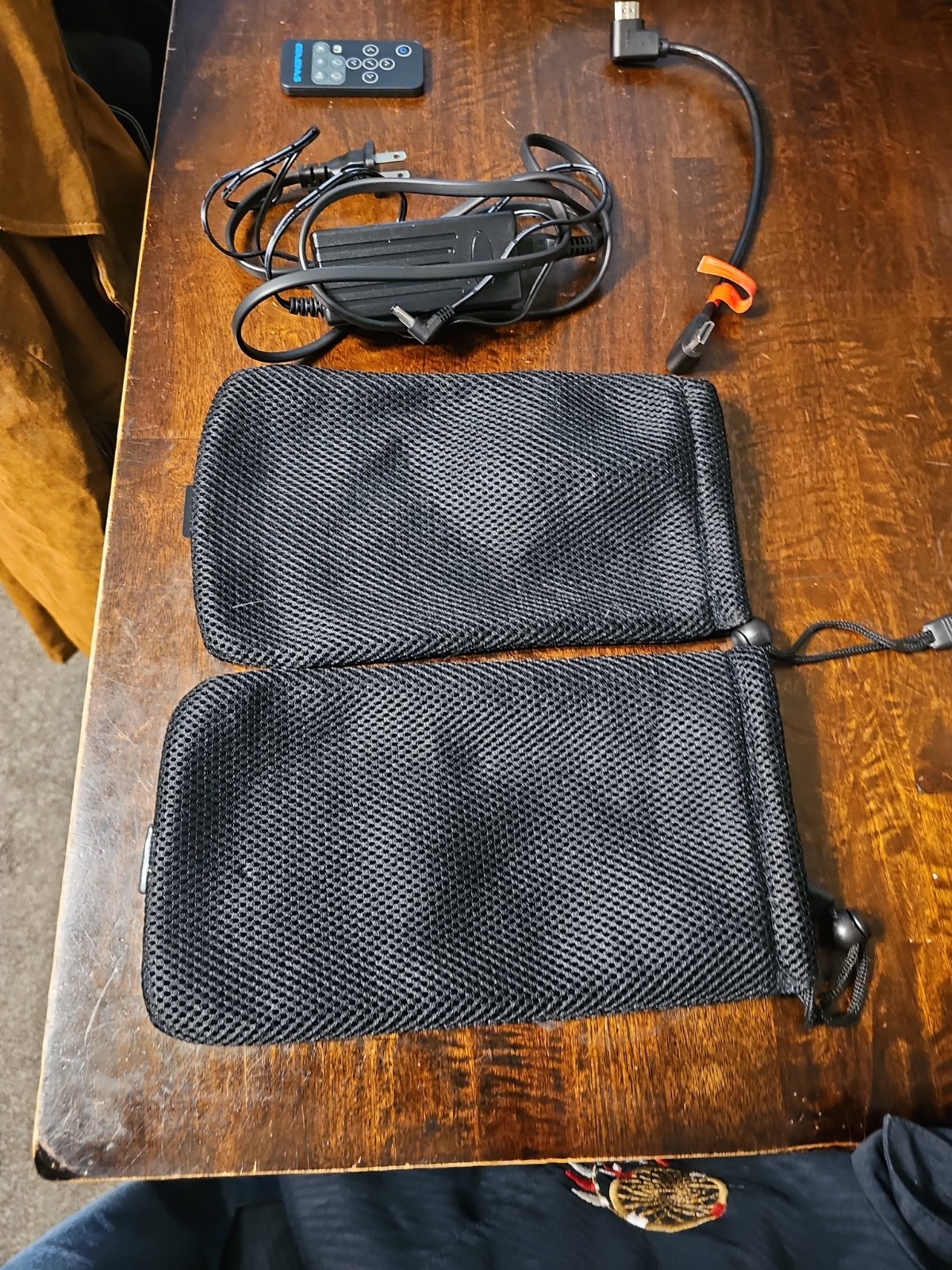 GAEMS G190 Vanguard Portable Gaming Case 19″ Monitor with Power and HDMI Remote