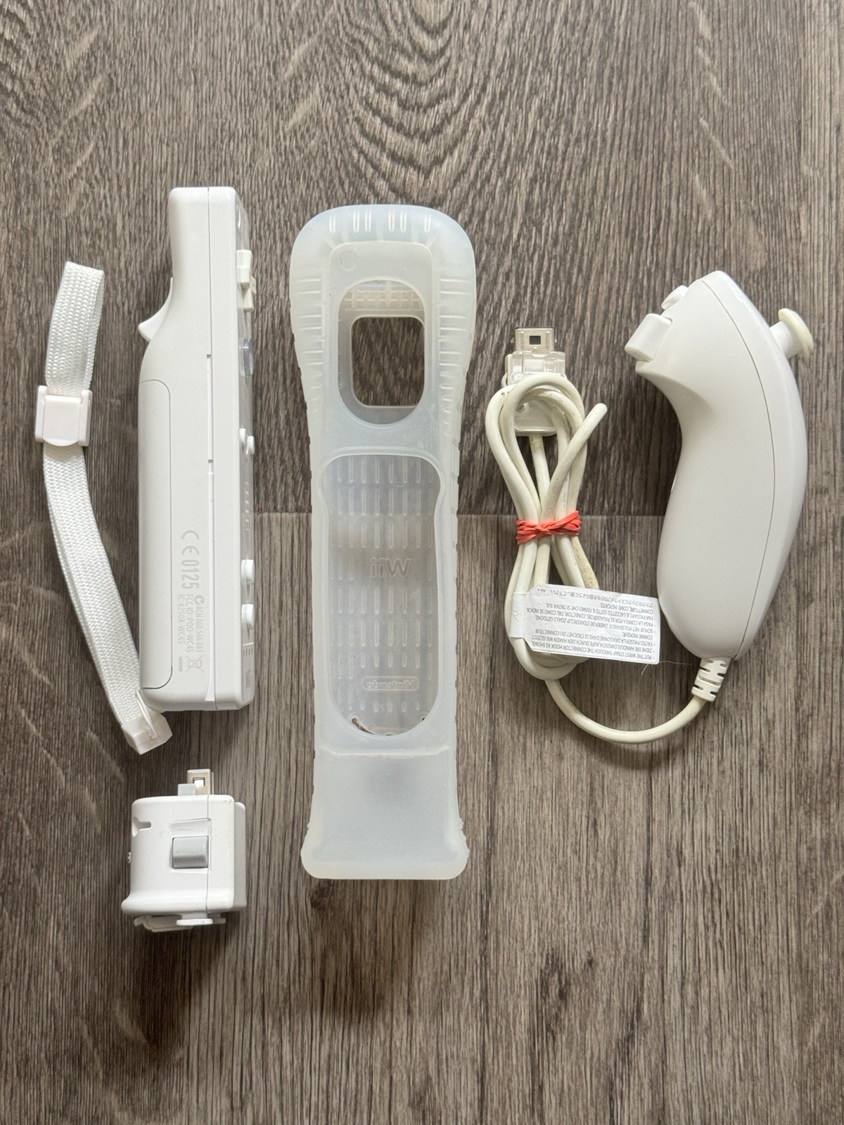 Nintendo Wii Remote with Nunchuck And Motion Plus White OEM Tested Working
