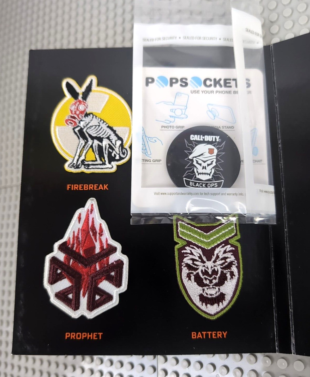 Call of Duty Black Ops 4 Collector’s Edition Patches Set & game steelbox Bundle