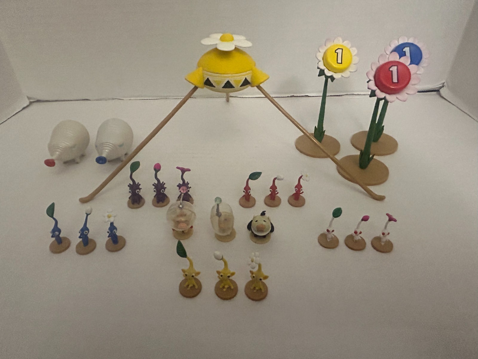 Pikmin 2 Nintendo GameCube 2004 Agatsuma 24 Piece Figure Set Complete RARE