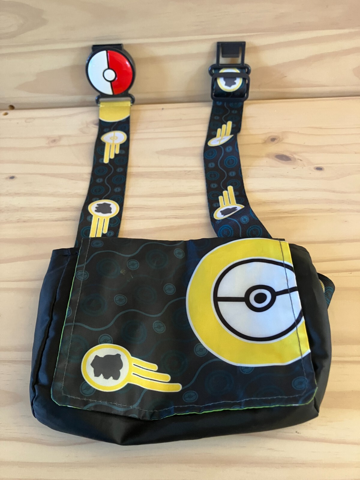 Pokemon Fanny Pack Over the Shoulder Bulbasaur Pouch/ Purse