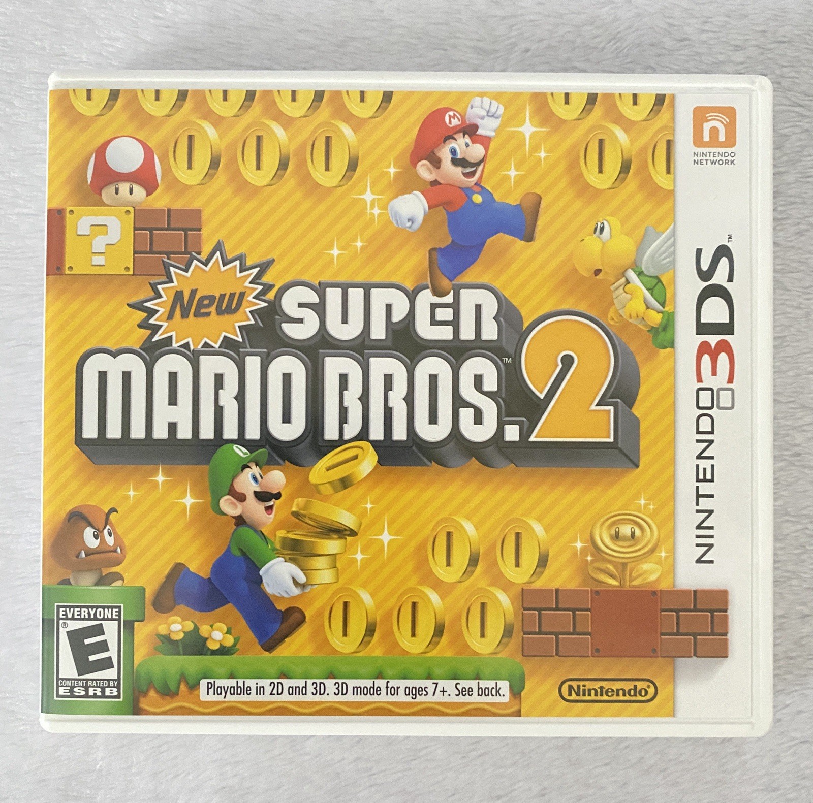 New Super Mario Bros 2, 3DS (Complete in Box CIB, Excellent Condition)
