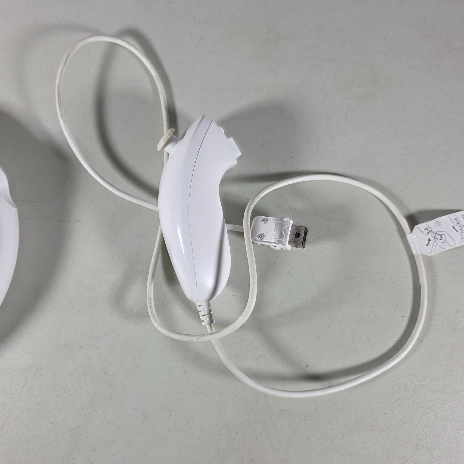 Official Nintendo Wii Wheel RVL-024 White and Nunchuk Controller Bundle OEM