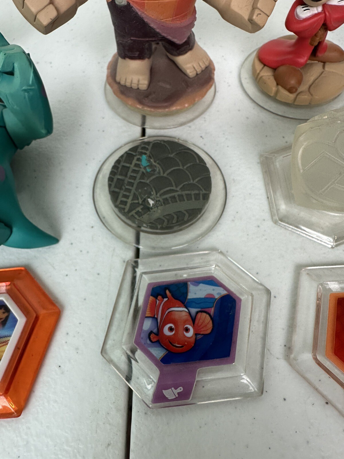 Disney Infinity 10 Pc Lot Figures & More – Wreck It Ralph, Cars, Mickey Mouse