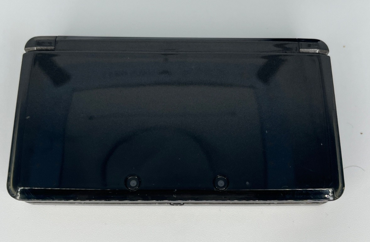 Nintendo 3DS Black Handheld Console 3D CTR-001 with Game and Case