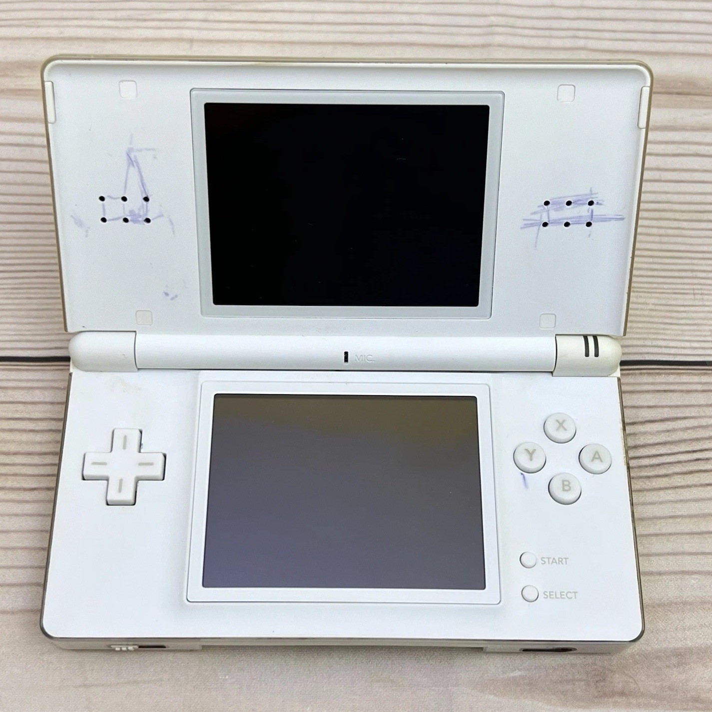 Nintendo DS Lite Handheld Game Console USG-001 Powers On for Parts Repair AS-IS