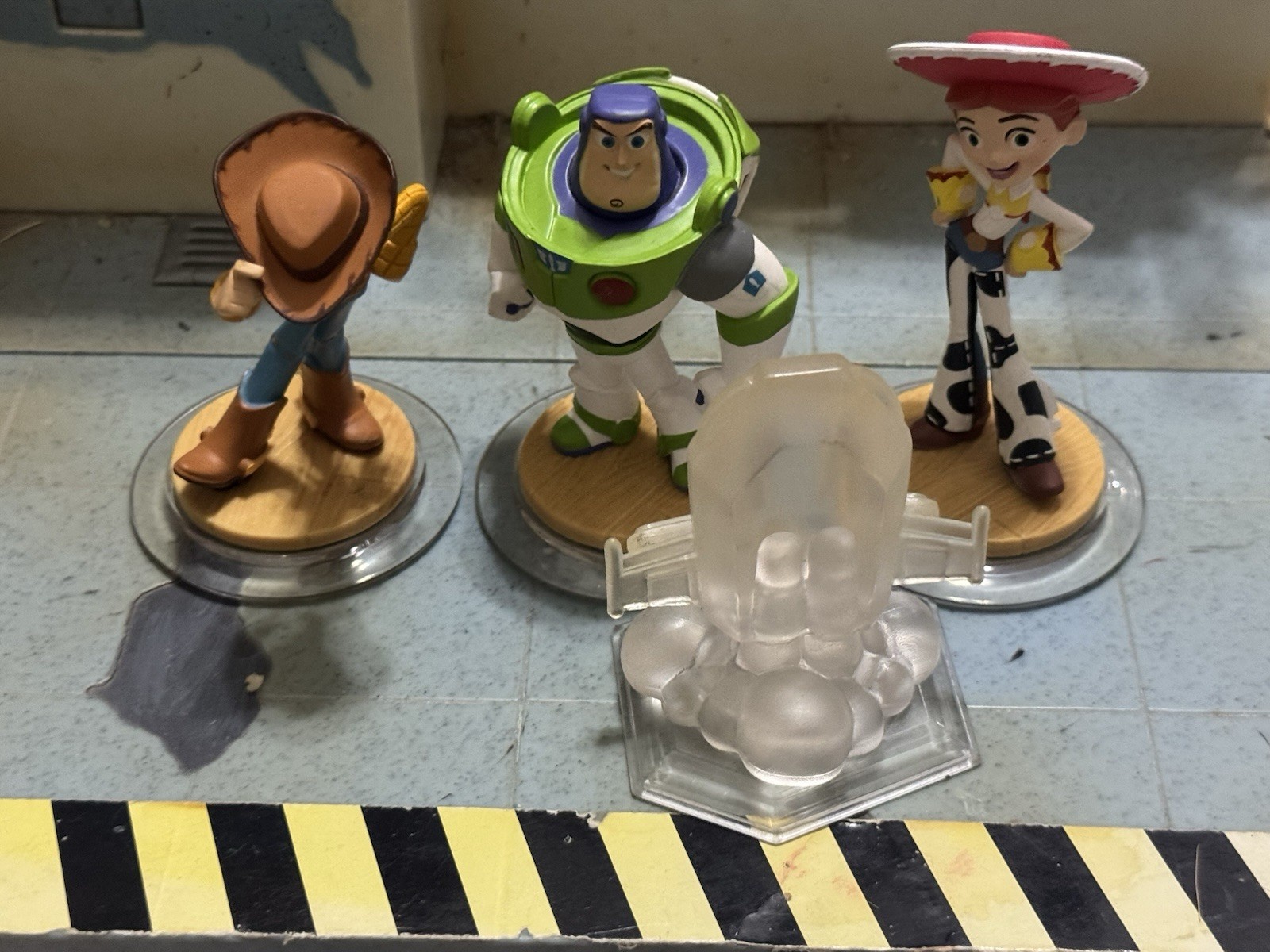 Disney Infinity Toy Story in Space Play Set Lot Buzz Woody Jessie Figures