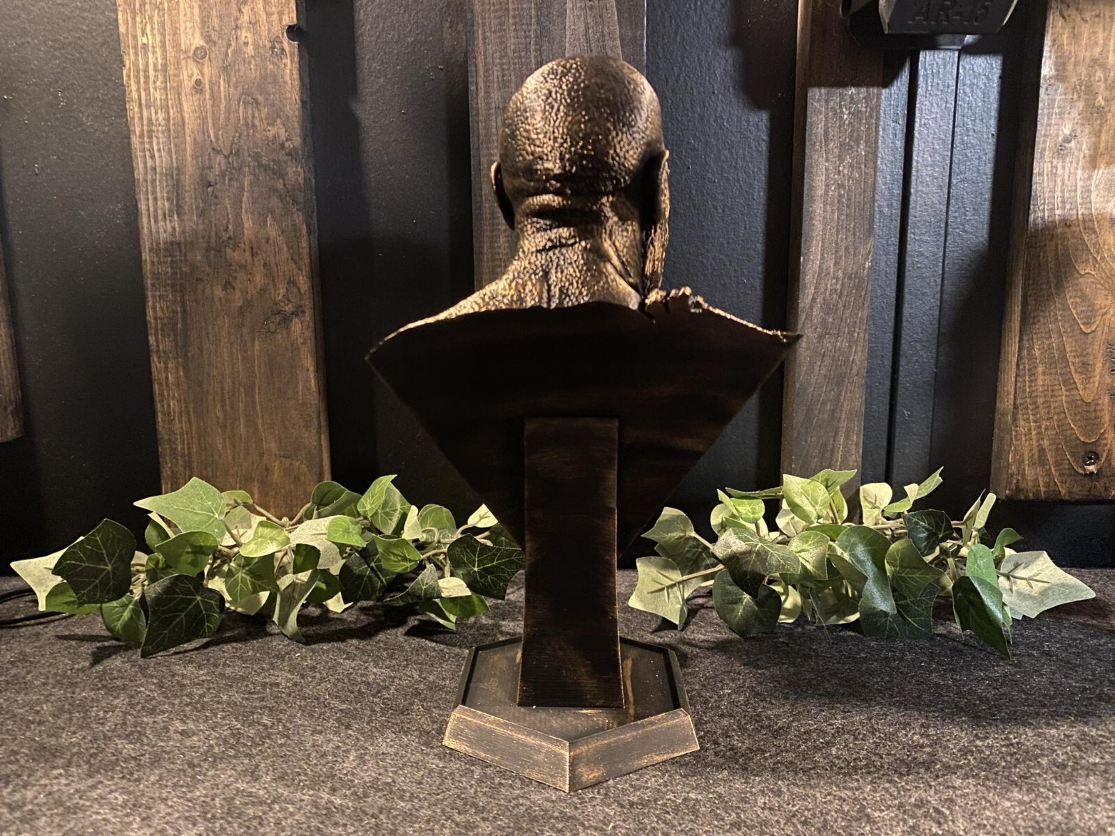 GOD OF WAR KRATOS STATUE 10 INCHES