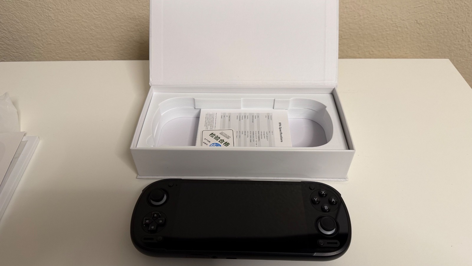 Retroid Pocket 6 Handheld Black 8gb/128gb Stick Top – CIB/Open Box