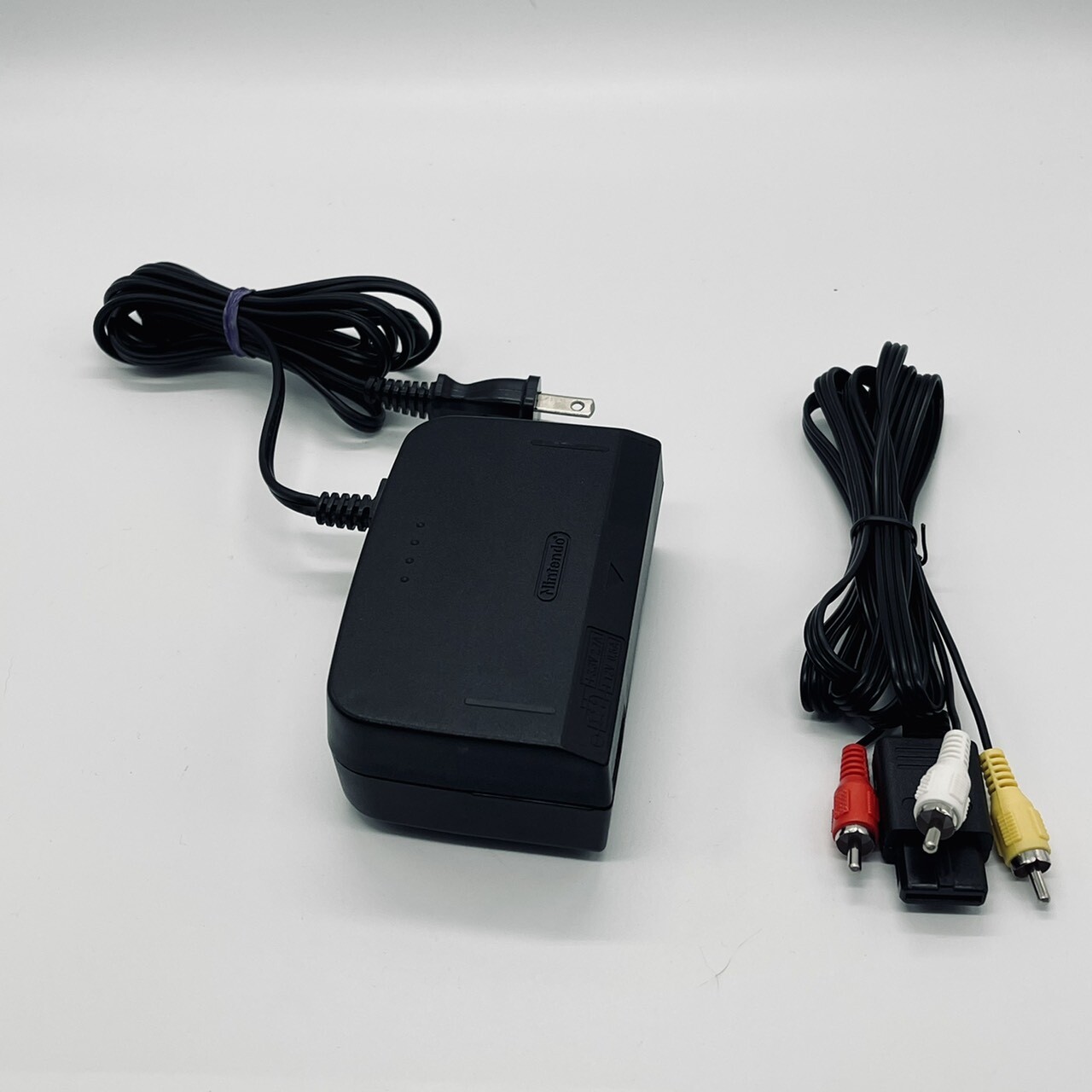 Nintendo 64 Console Black N64 Chose Authentic Controller Cables REGION FREE