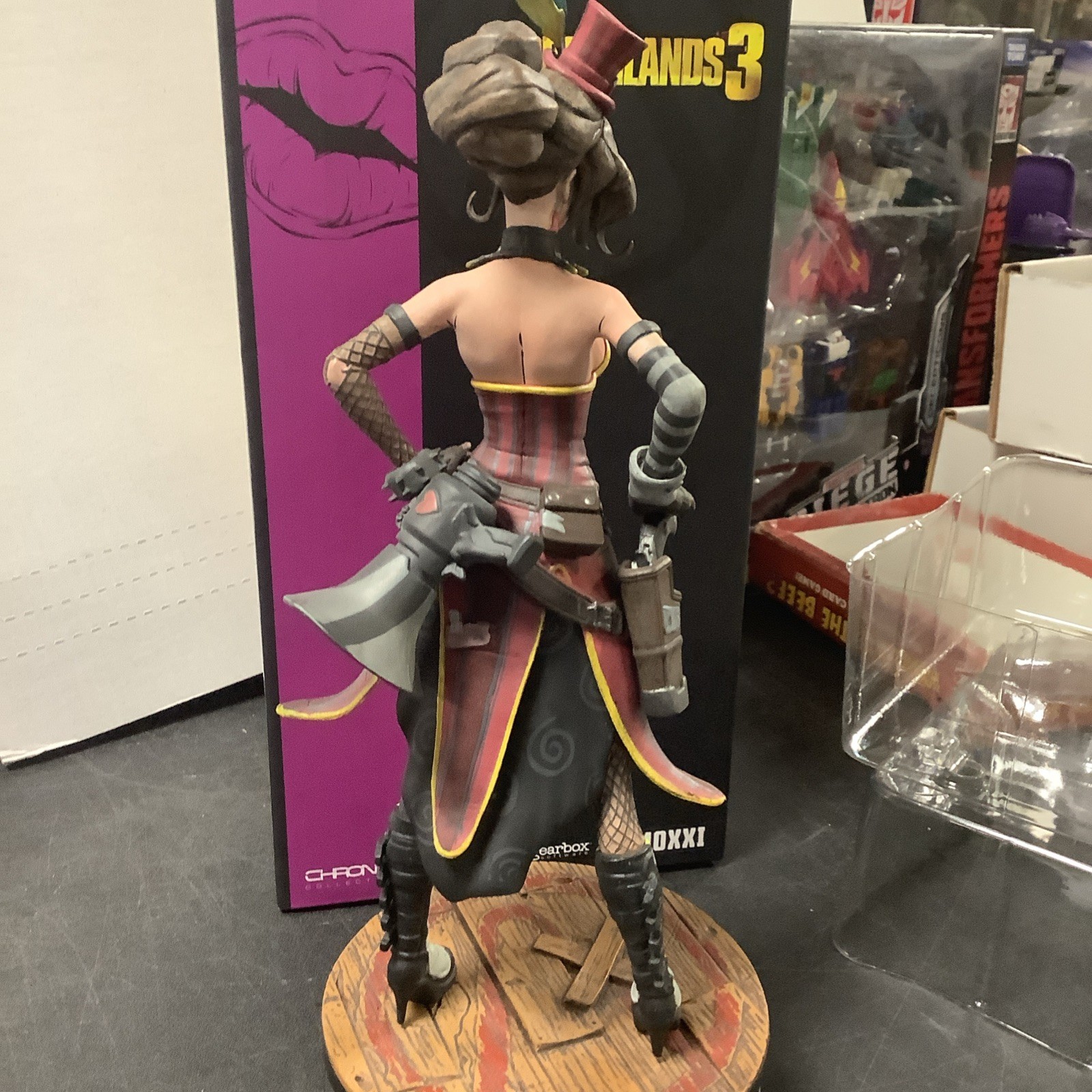 Borderlands 3 Mad Moxxi 9″ Statue Figure Modern Icons ThinkGeek Excl. w/ Box