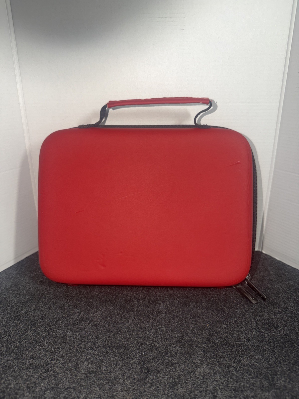 Nintendo DS Carry Case Red/Black Zip — Used — Game Card Slots + Extras