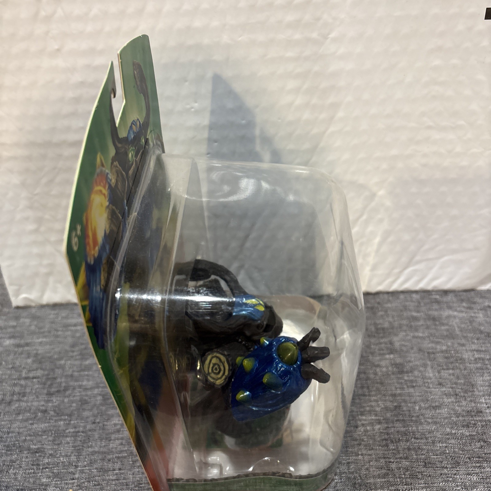 SKYLANDERS GIANTS – GNARLY TREE REX CHARACTER FIGURE by ACTIVISION