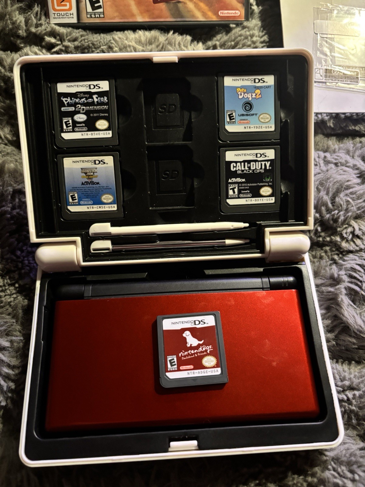Nintendo DS Lite Bundle – With Games & Screen Protector Accessory